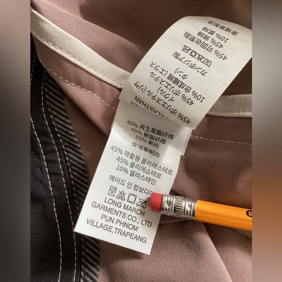 Vuori Men's Two-Tone Cruise BroadShorts - Picture 12 of 14